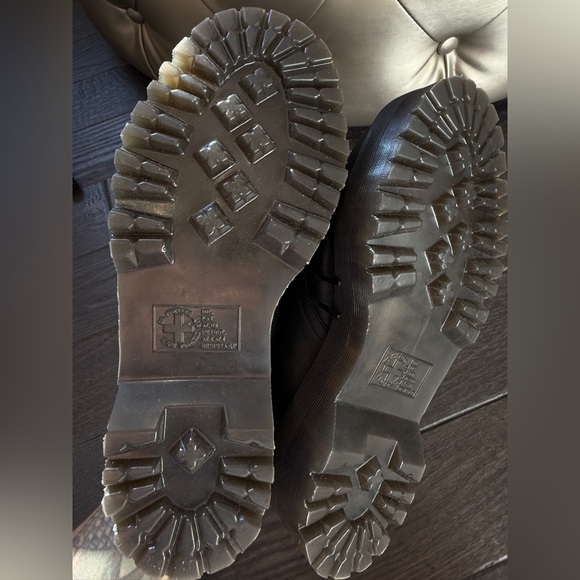 NWOB Dr. Martens Women's 1461 Quad Heart Black Leather Platform Shoes 8 $190 - Picture 6 of 8